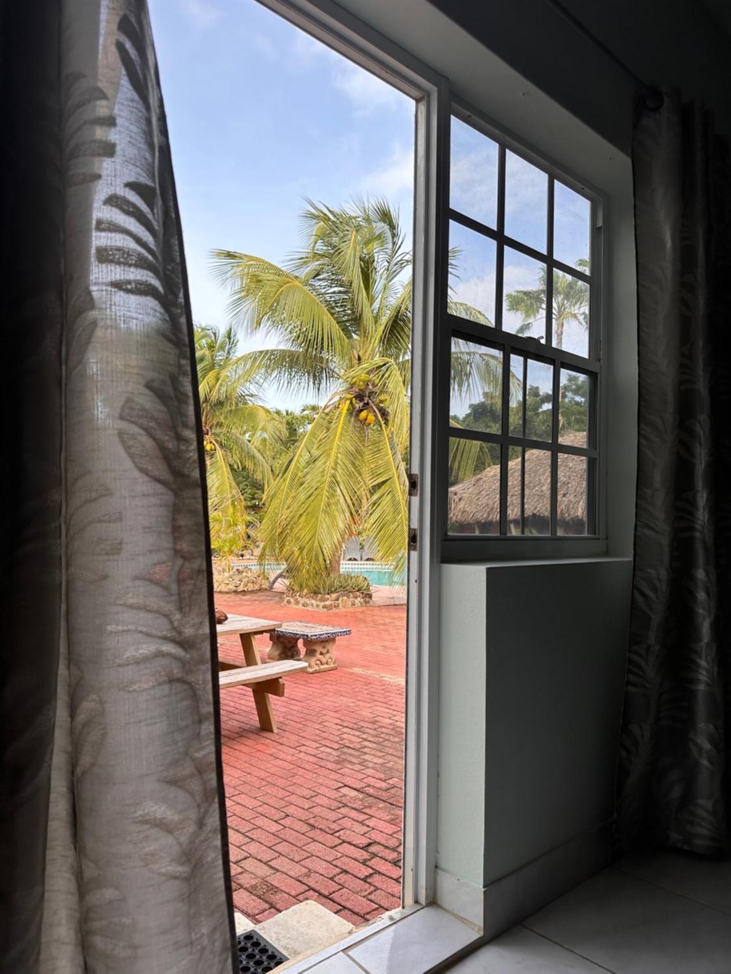 Woodstock Palmresort Curacao Willemstad Dış mekan fotoğraf